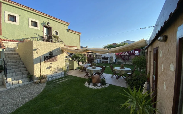 Zevkliler Alacati Boutique Hotel & Fine Dining