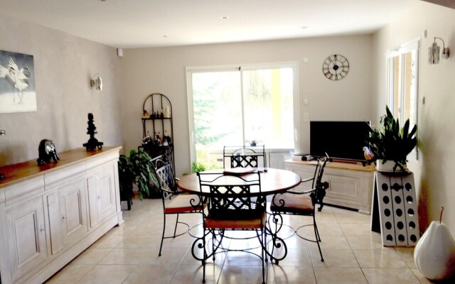 Villa With 3 Bedrooms in Sainte-maure-de-peyriac, With Private Pool, E