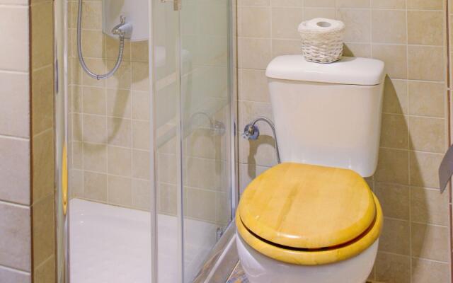 Rural apartment in Galapagar with bubble bath