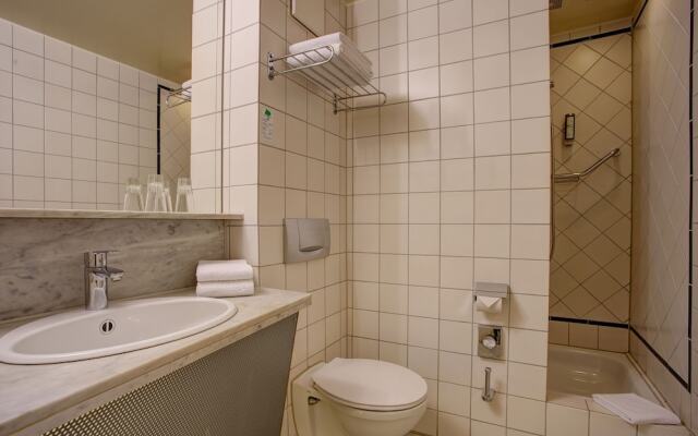 Premier Inn Koeln City Centre Hotel