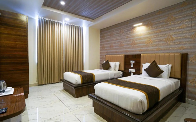 OYO Premium K R Puram