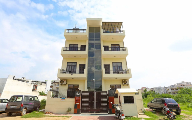 OYO 9188 Near DLF Phase 1