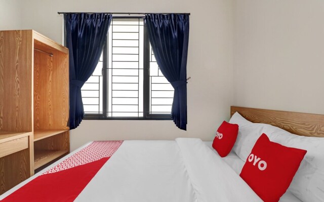 OYO 90688 Marta Residence
