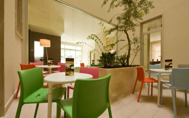 Eos Hotel