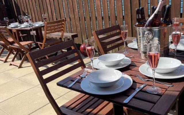 The Grove, Portrush (Sleeps 14) 6 bedrooms.