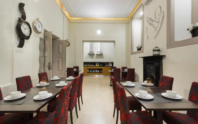 Serenata Hostel