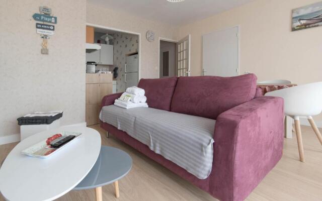 Appartement avec balcon à 350m de la plage