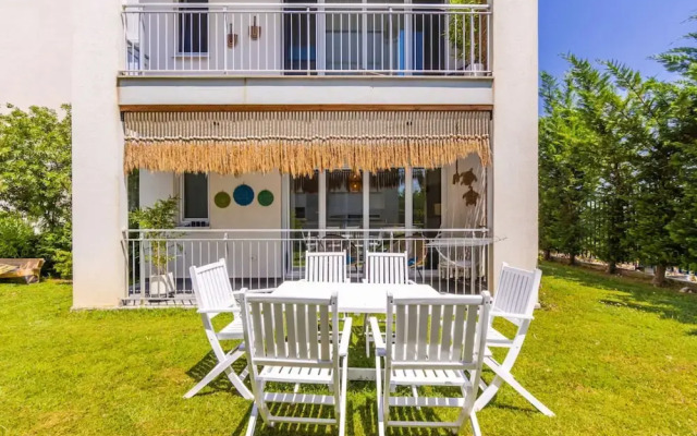 Talea Joyful Stay in Tale