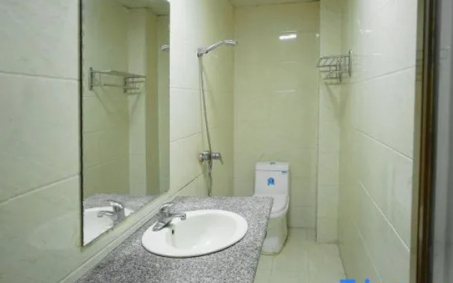 Quzhou Zhenxing Hotel