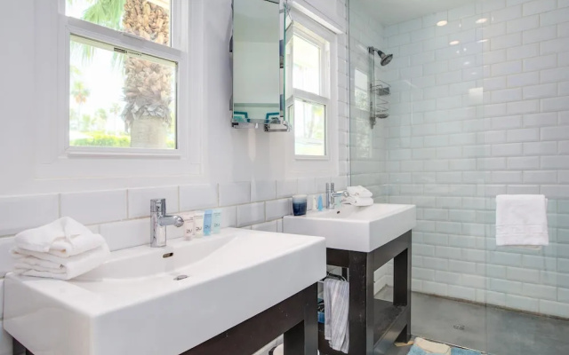 Modern Pura Vida Holiday home 4
