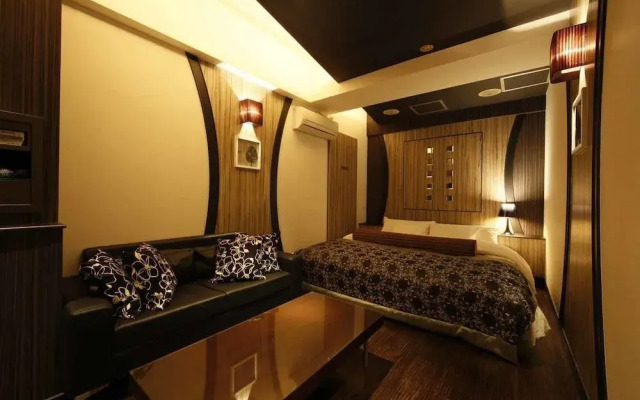 HOTEL VARKIN (Adult Only)