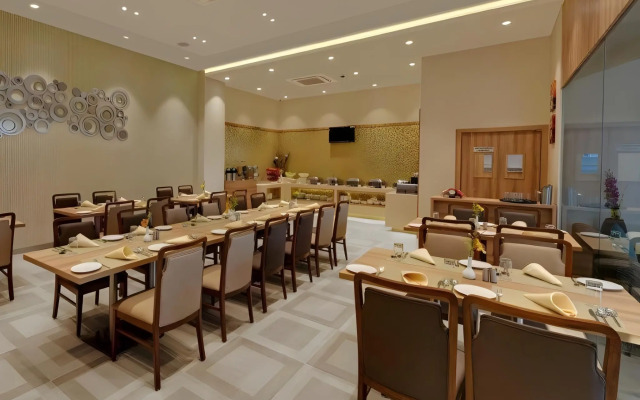 Click Hotel Bhuj