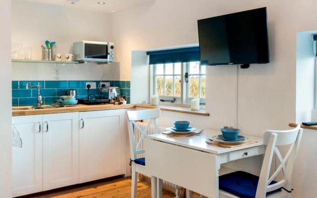The Annexe with Hot Tub