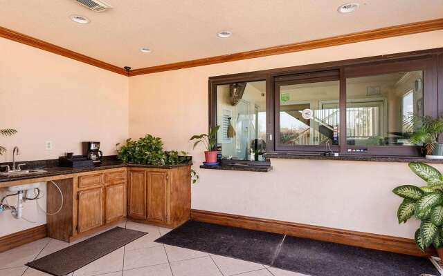 Rodeway Inn