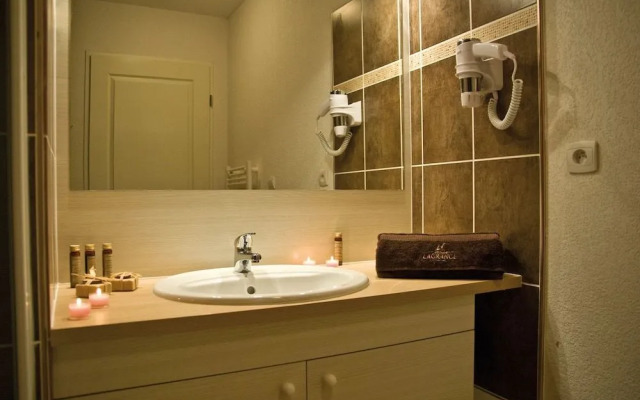 Lagrange Vacances - Le Belvedere ****