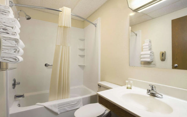 Super 8 by Wyndham Cuba