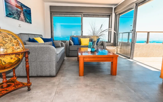 Galilee Triple Terrace