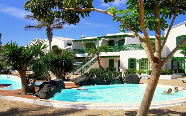 104592 -  Apartment in Tías