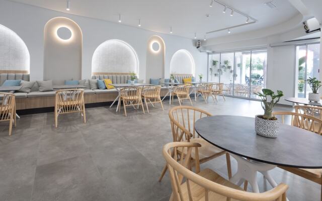 Epavli Grace Hotel