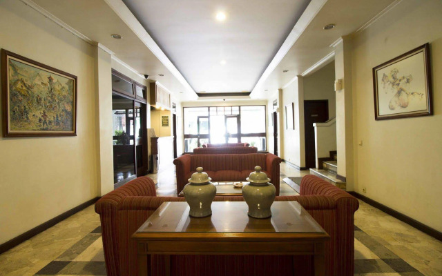 RedDoorz @ Dago