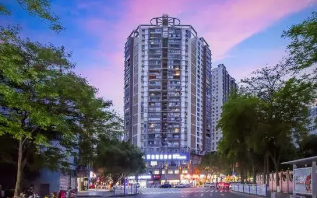 England Hotel (Rongchang Stadium Branch)