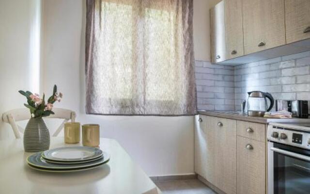 Martini Waterfront Suites