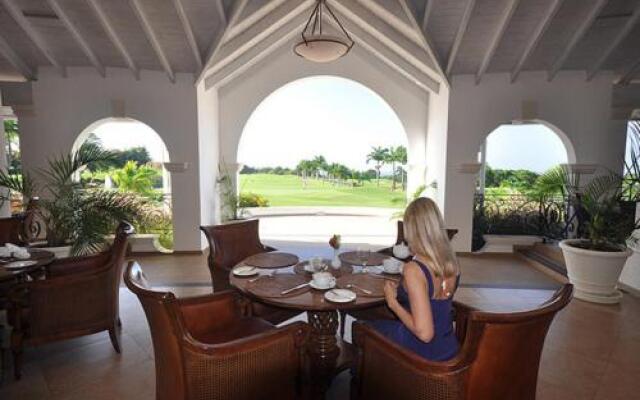 Coconut Grove 8 Luxury Villa by Island Villas