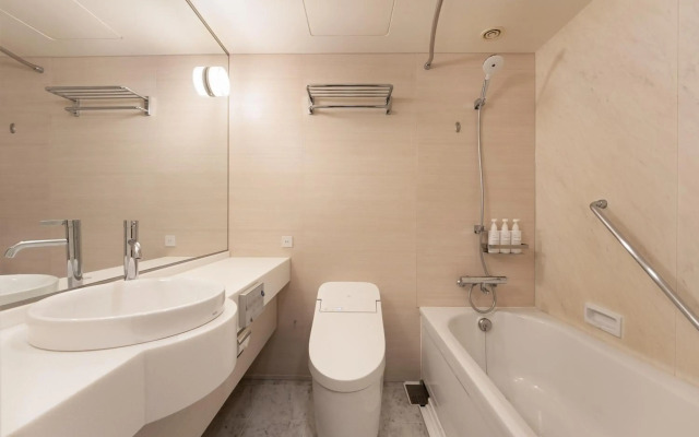 Kobe MerikenPark Oriental Hotel