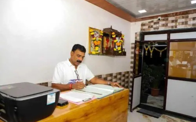 SPOT ON 47942 Sargam Lodging And Boarding