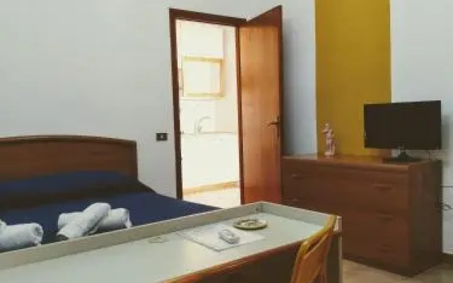 Una Terrazza nel Sole Appartamento di tre camere e terrazza