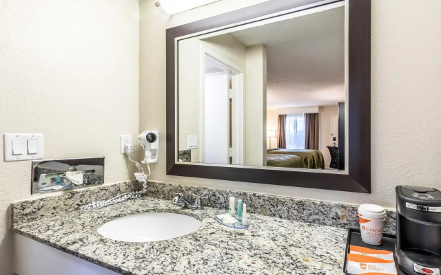 Quality Inn Palm Beach International Airport