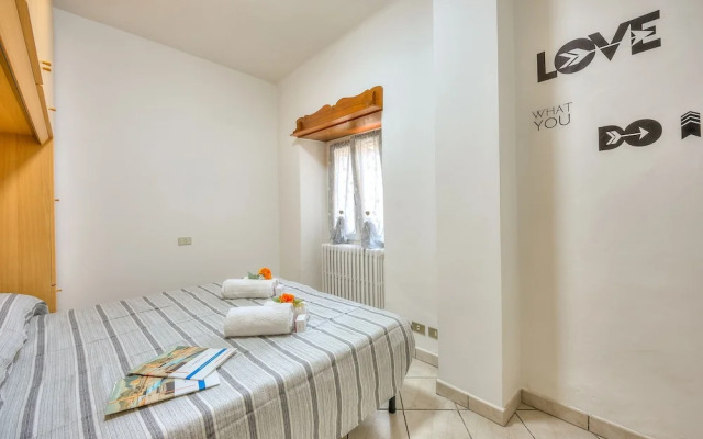 Leonardo House Garden Stresa Center