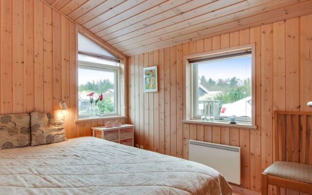 "Sylvia" - 2.3km from the sea in NW Jutland