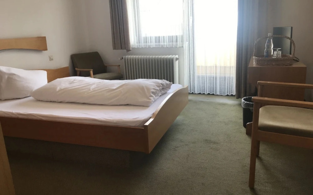 Hotel Filoxenia Am Deutschen Weintor