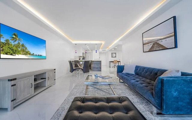 Serene and Modern Apartment Centrally Located