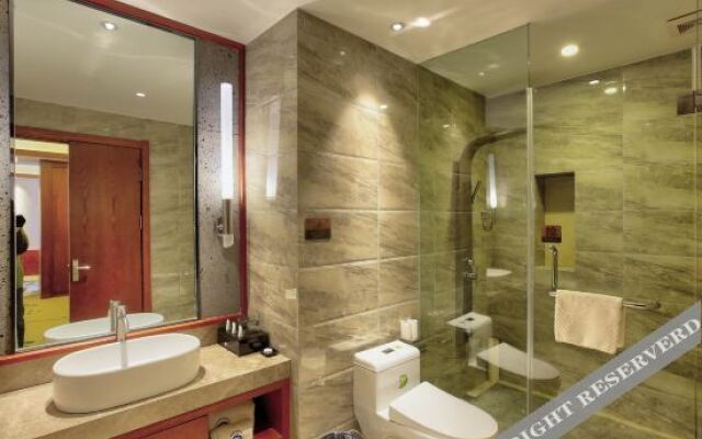 Shanshui Quan Grand Hotel (Changbai Mountain High-speed Railway Station Erdao Baihe Store)