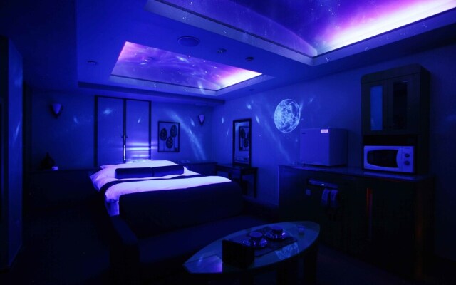 Iwatsuki Waterhotel Mw - Adult Only