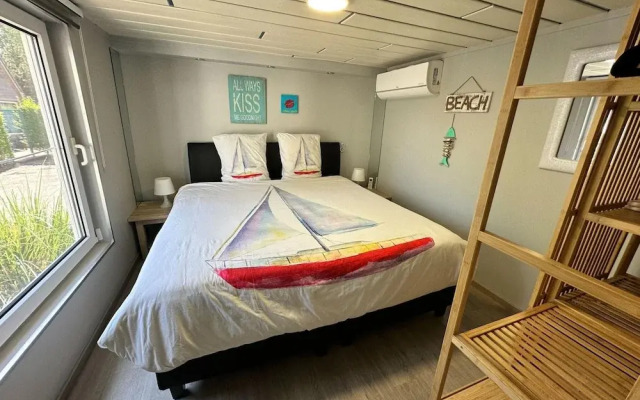 Charming Chalet With Garden