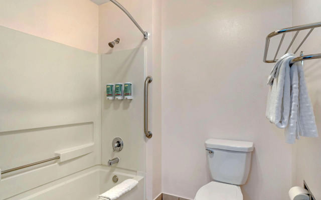 Best Western Salinas Monterey Hotel