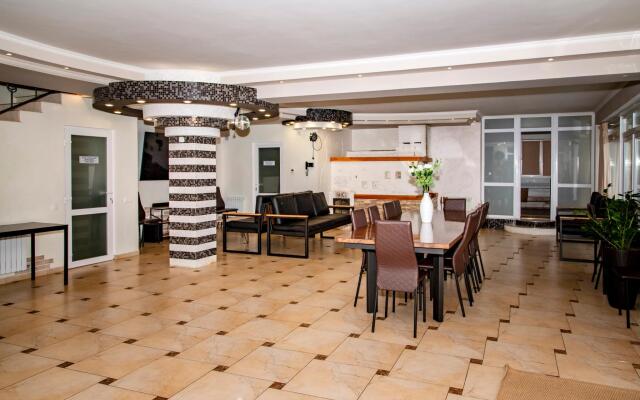 Villa Residence White House