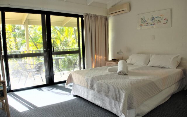 Le Court Villas