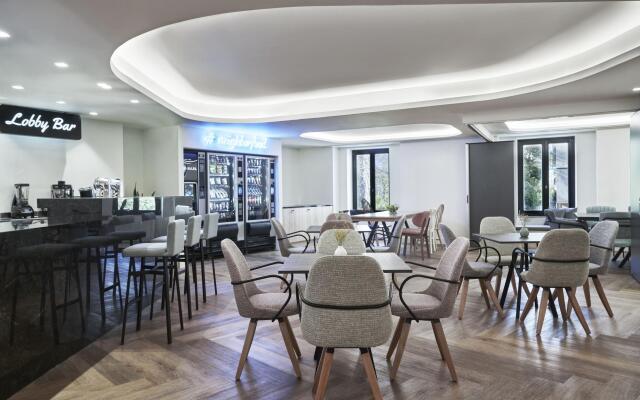 NLH MONASTIRAKI - Neighborhood Lifestyle Hotels