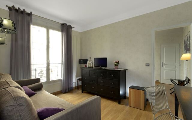 Hotel Carladez Cambronne