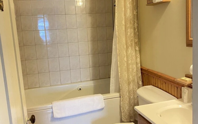 Whiteface Farm Adirondack Bed and Breakfast