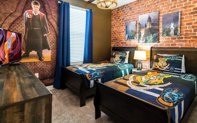 Storey Lake 6BR Private Pool Spa Waterpark/disney