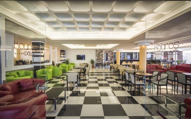 Kouros Palace Hotel
