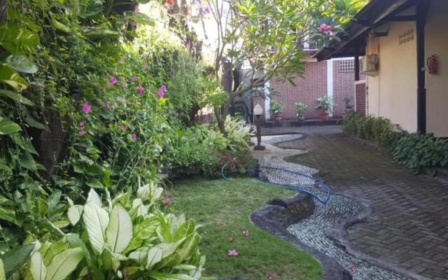 The Ellen Hotel by ecommerceloka