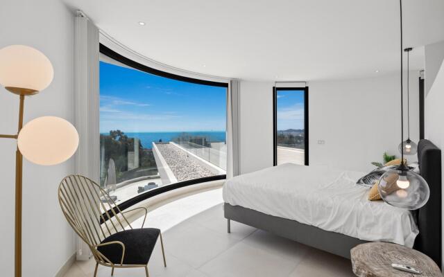 Villa Nirvana in Fuengirola