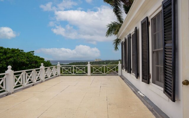 Amazing Family Retreat In Montego Bay! Enjoy A Private Pool And Breathtaking Views! 4 Bedroom Villa by Redawning