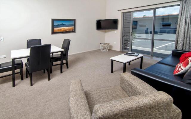 37 The Landing Motel